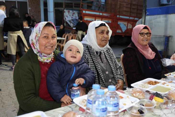 Mahalle iftarları Taşlıca'da sonlandı