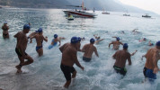 'Açık Su Yüzme Yarışı' sporcuları kıyasıya mücadele etti