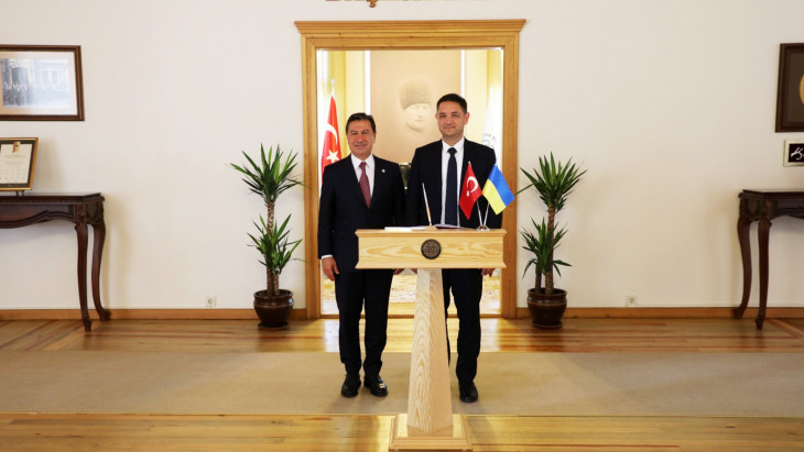 Ukrayna Antalya Konsolosu'ndan Başkan Aras'a ziyaret